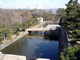 本丸・西橋