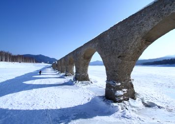 「幻の橋」タウシュベツ橋梁