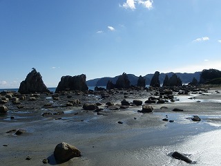 串本橋杭岩